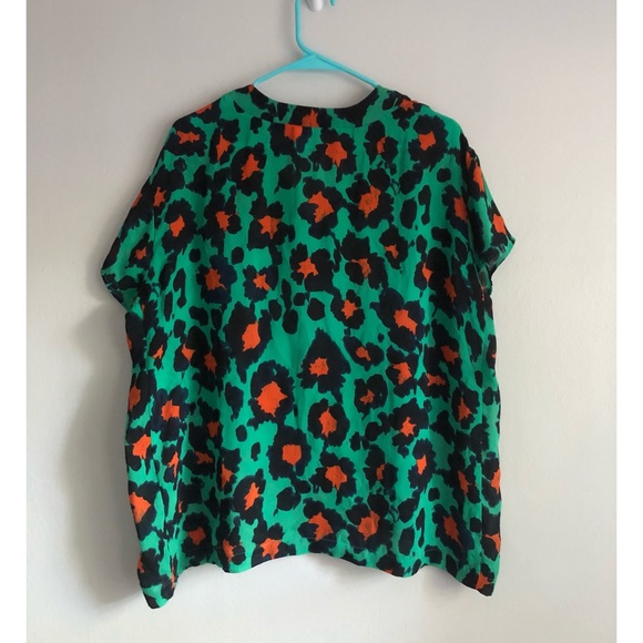 CAbi Rita Leopard Print Blouse Size Small - Picture 7 of 7